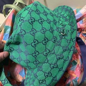 Gucci bucket hat